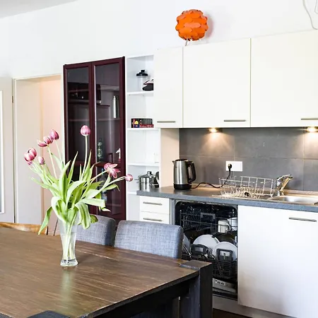 Zentrales Zimmer, Naehe Oktoberfest, Bett Und Schlafcouch * Munich